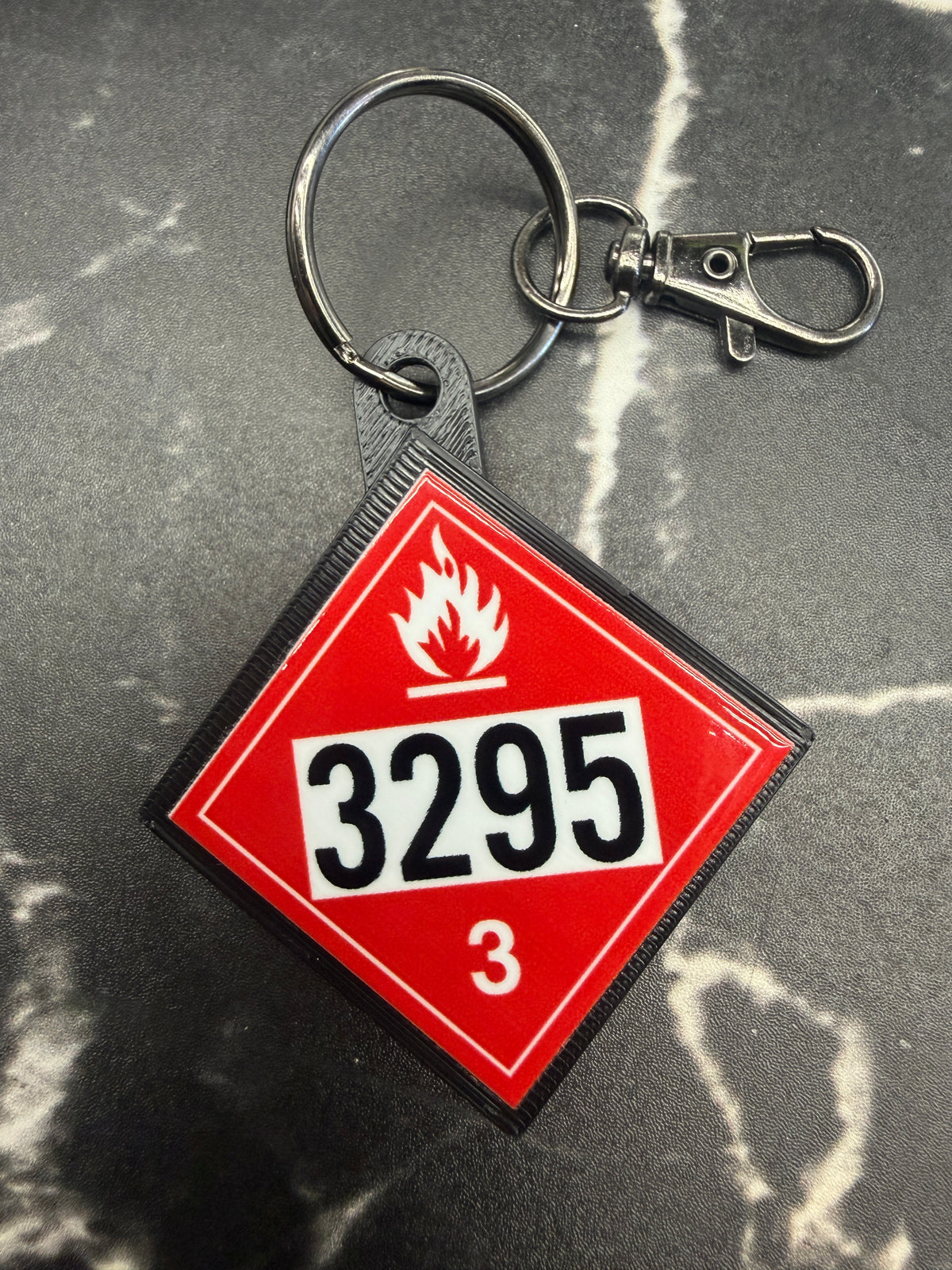 FUEL SLINGERS KEYCHAIN ♦️3295