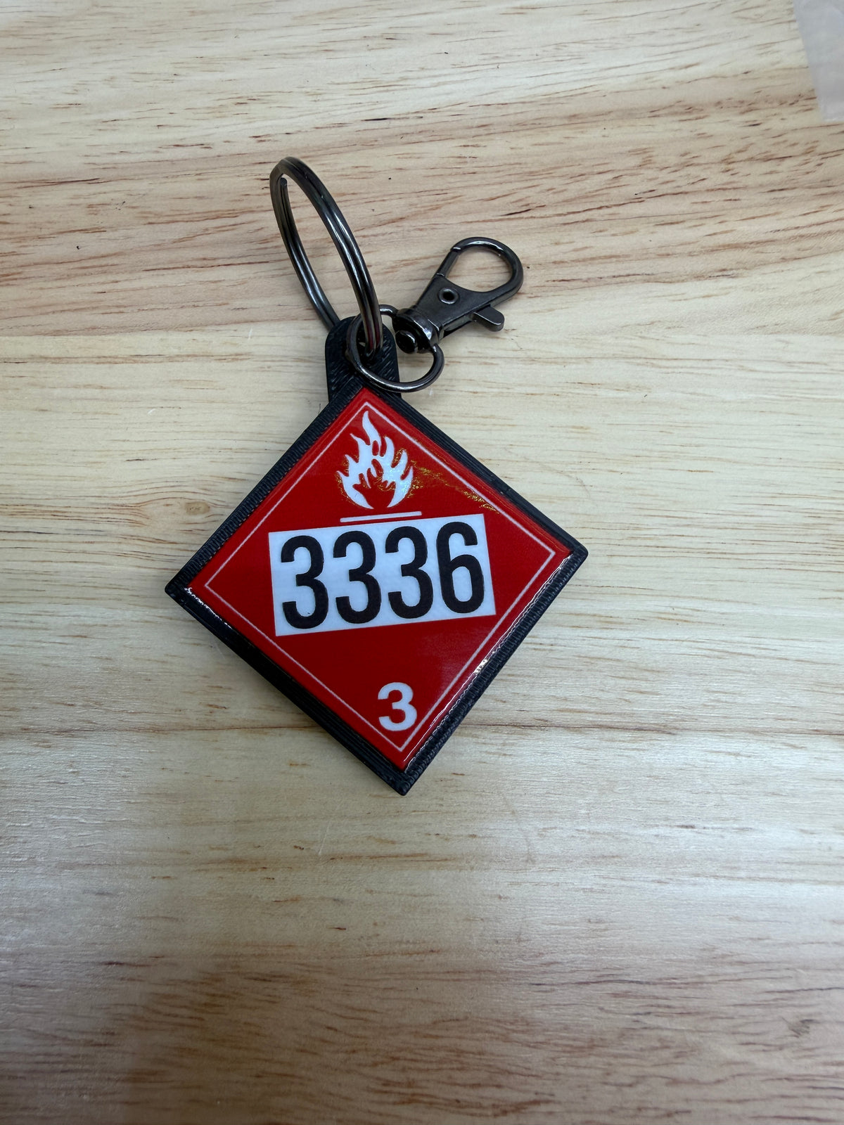 FUEL SLINGERS KEYCHAIN ♦️3336