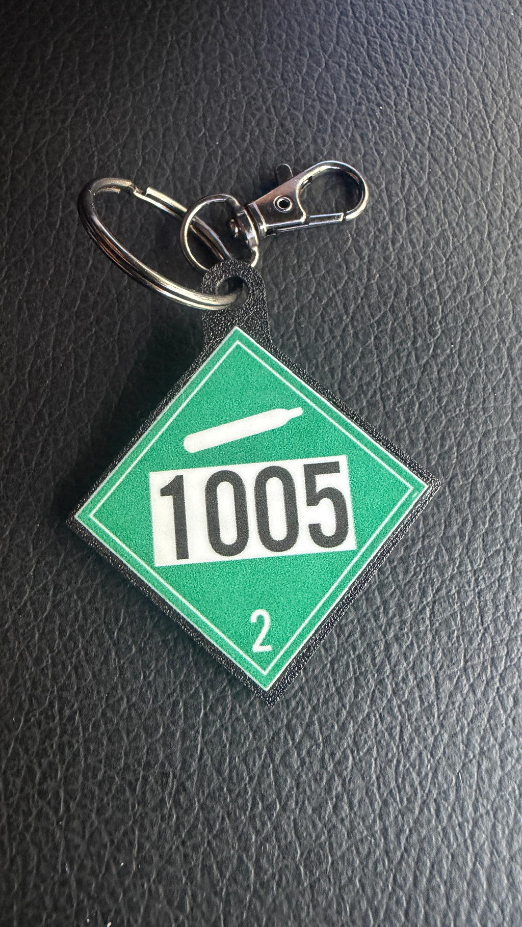 Fuel Slingers Keychain 🟩 1005
