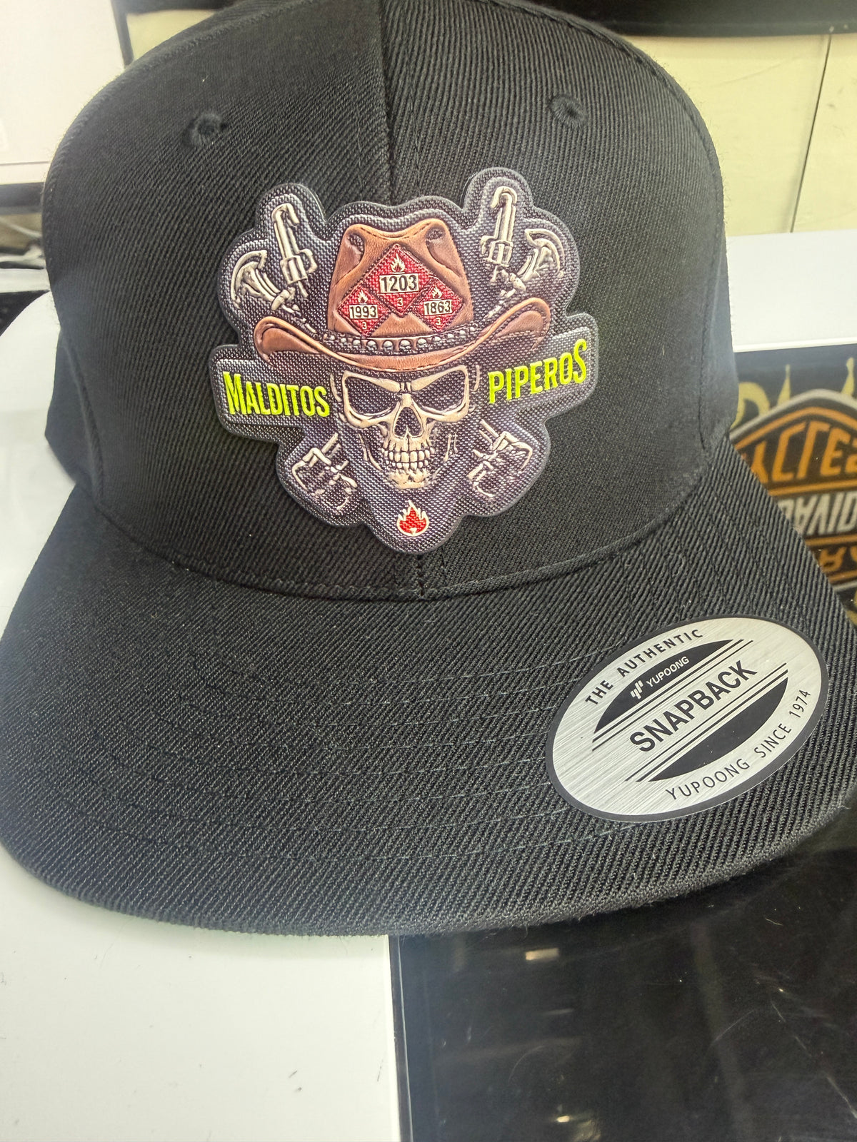 Malditos Piperos White & Black Trucker Hat